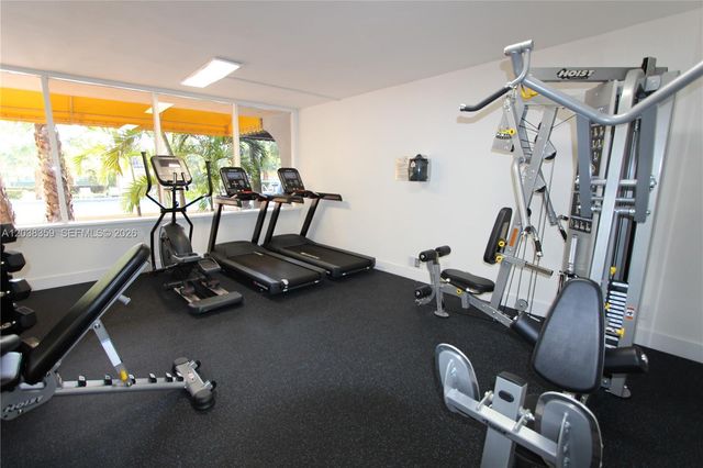 4550 NW 9th St 612E, Miami, FL 33126