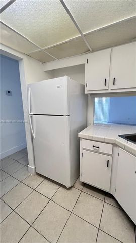 4550 NW 9th St 612E, Miami, FL 33126