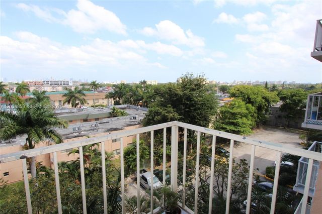 4550 NW 9th St 612E, Miami, FL 33126