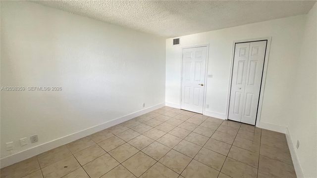 4550 NW 9th St 612E, Miami, FL 33126