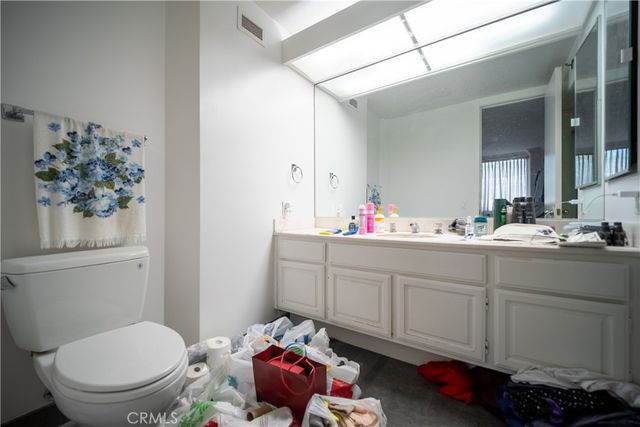 222 Monterey Road 206, Glendale, CA 91206