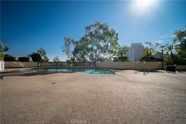 222 Monterey Road 206, Glendale, CA 91206