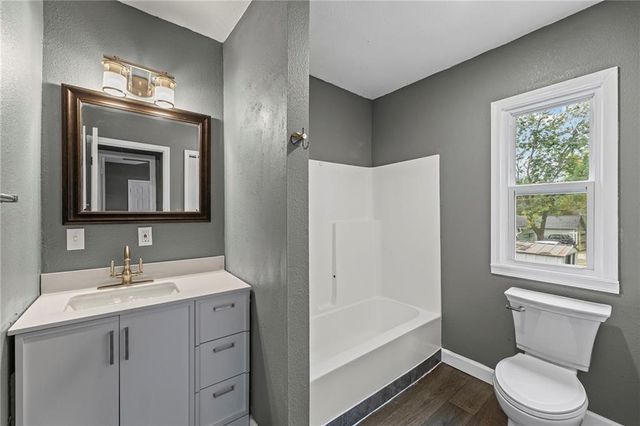 405 W Miami Street, Paola, KS 66071