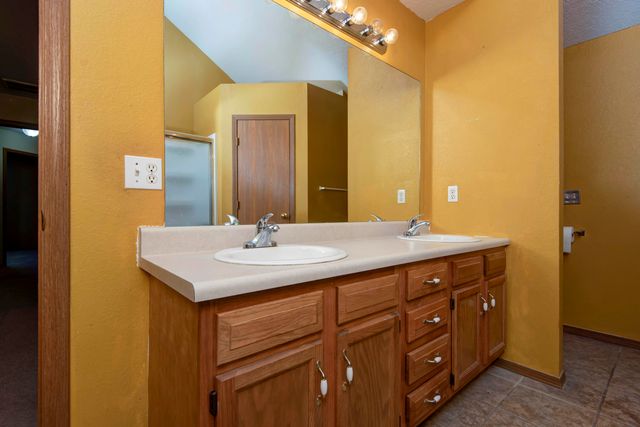 435 N Harrington Drive, Republic, MO 65738