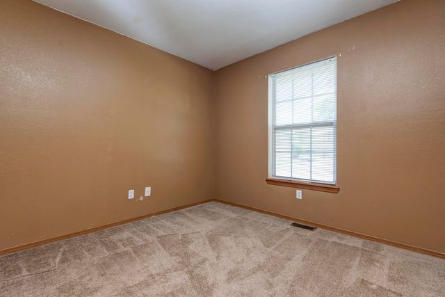 435 N Harrington Drive, Republic, MO 65738