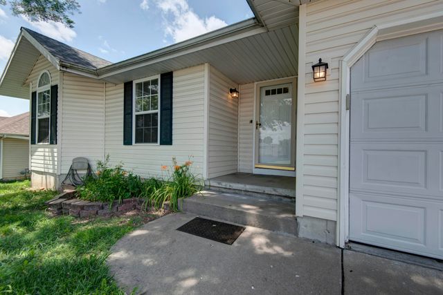 435 N Harrington Drive, Republic, MO 65738