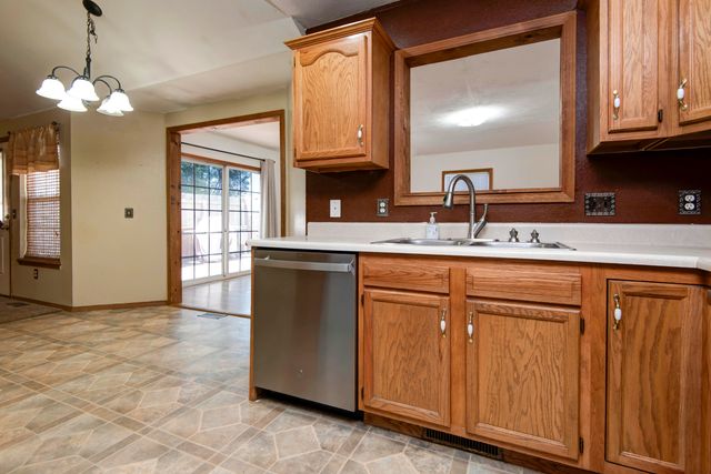 435 N Harrington Drive, Republic, MO 65738