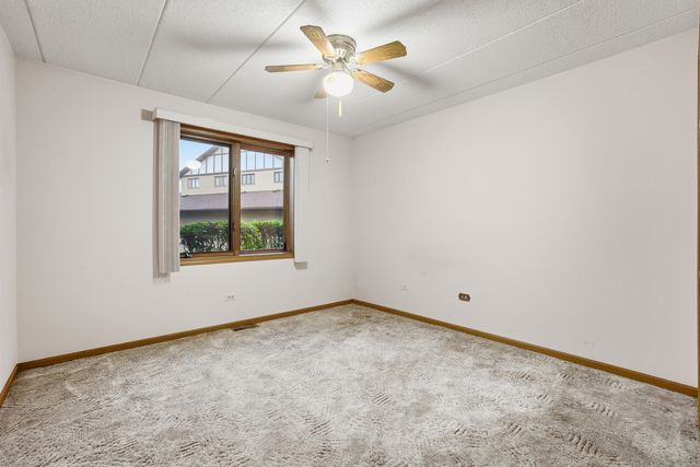 6740 180th Street 1E, Tinley Park, IL 60477