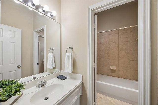 2504 Ivy Stone Lane, Friendswood, TX 77546