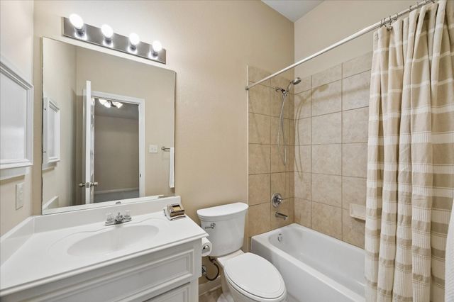 2504 Ivy Stone Lane, Friendswood, TX 77546