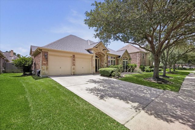 2504 Ivy Stone Lane, Friendswood, TX 77546