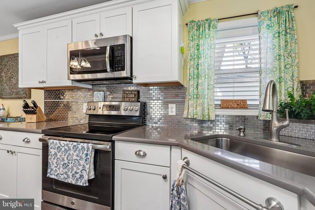 422 VIRGINIA PL, Williamstown, NJ 08094