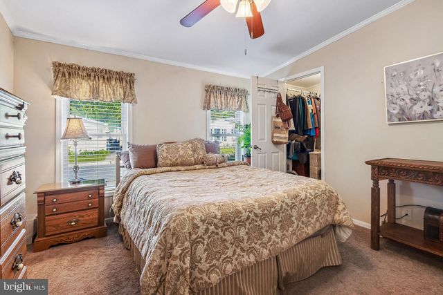 422 VIRGINIA PL, Williamstown, NJ 08094