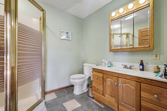 1751 Gee Drive SE, Lowell, MI 49331