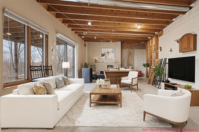 1751 Gee Drive SE, Lowell, MI 49331