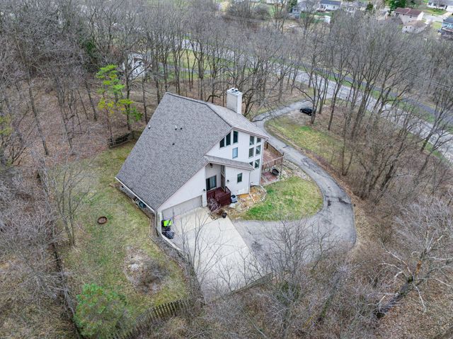 1751 Gee Drive SE, Lowell, MI 49331