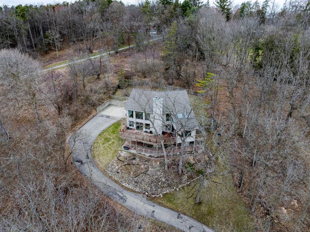 1751 Gee Drive SE, Lowell, MI 49331