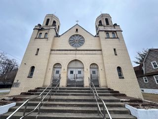 12205 S Parnell Avenue, Chicago, IL 60628