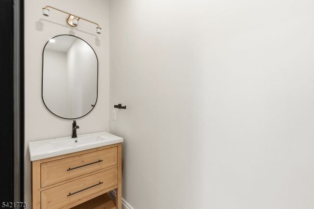 803 Marshall Rd, River Vale Twp., NJ 07675