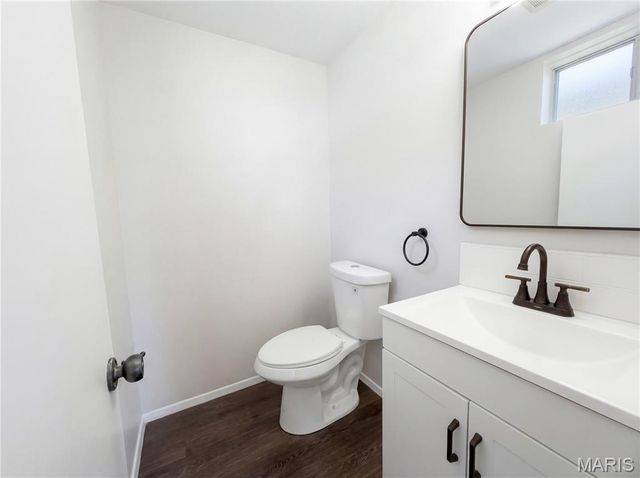 27 Glenna Drive, St Peters, MO 63376