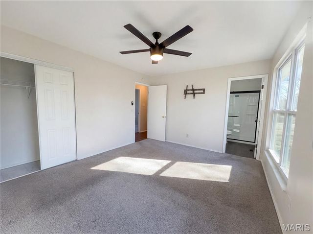 27 Glenna Drive, St Peters, MO 63376