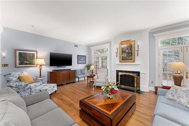 504 Hillside Dr, Sewickley Heights, PA 15143
