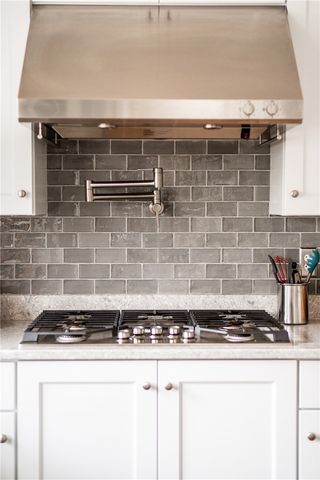 504 Hillside Dr, Sewickley Heights, PA 15143