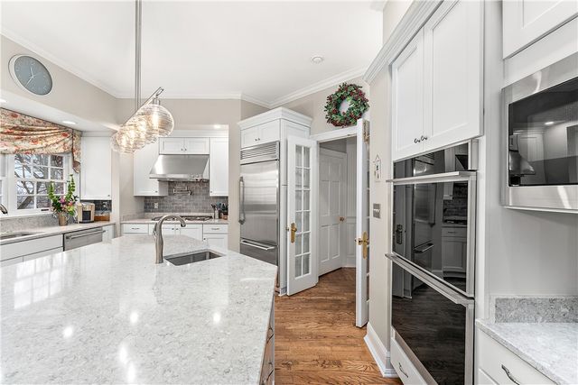 504 Hillside Dr, Sewickley Heights, PA 15143