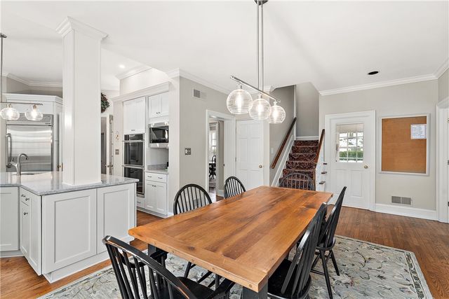 504 Hillside Dr, Sewickley Heights, PA 15143