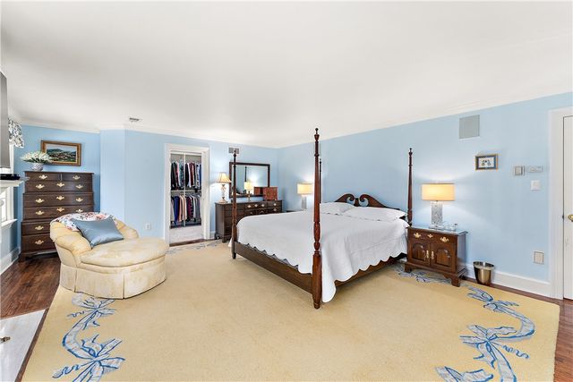 504 Hillside Dr, Sewickley Heights, PA 15143