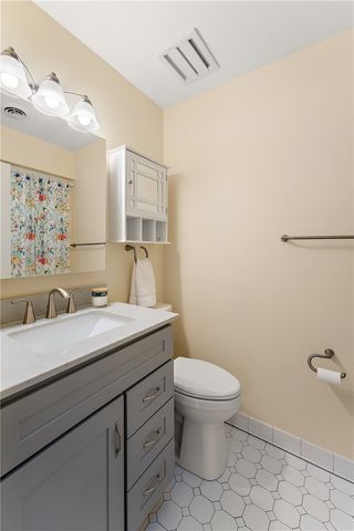 504 Hillside Dr, Sewickley Heights, PA 15143