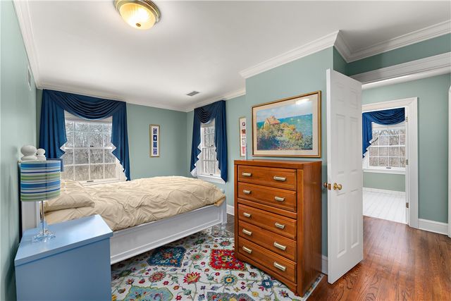 504 Hillside Dr, Sewickley Heights, PA 15143