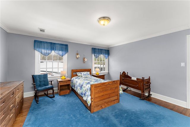 504 Hillside Dr, Sewickley Heights, PA 15143