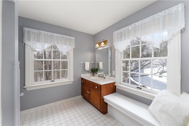 504 Hillside Dr, Sewickley Heights, PA 15143