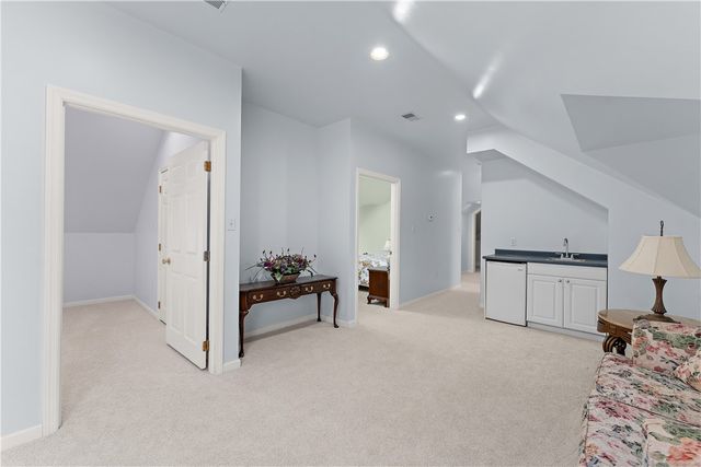 504 Hillside Dr, Sewickley Heights, PA 15143