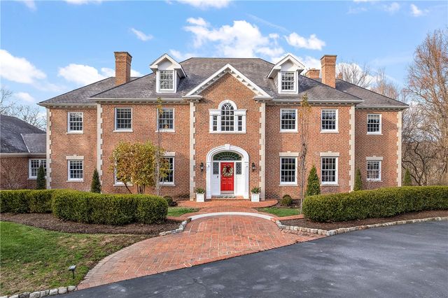504 Hillside Dr, Sewickley Heights, PA 15143