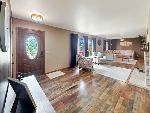 802 Crestview Drive, Traer, IA 50675