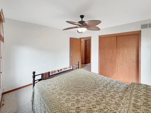 802 Crestview Drive, Traer, IA 50675