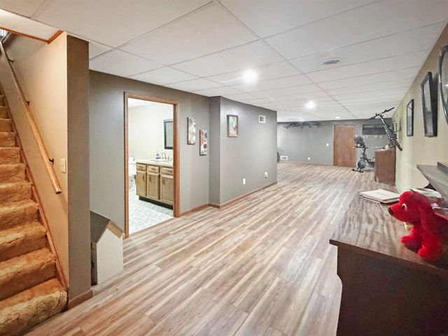 802 Crestview Drive, Traer, IA 50675