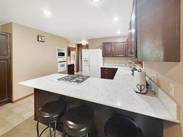802 Crestview Drive, Traer, IA 50675