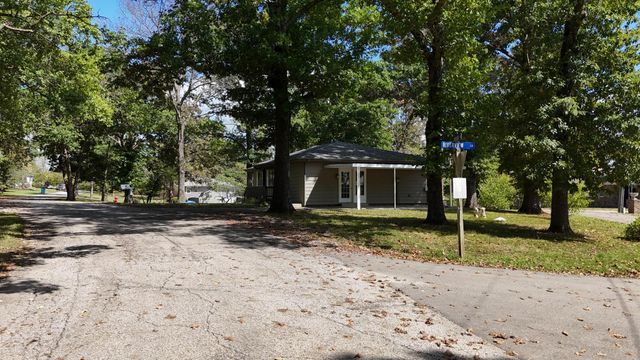 23006 Indian Lane, Hermitage, MO 65668