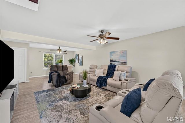 866 SAYBROOK FALLS Drive, Fairview Heights, IL 62208