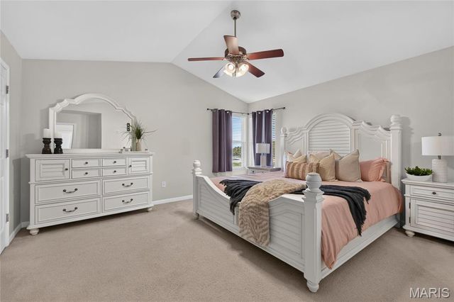 866 SAYBROOK FALLS Drive, Fairview Heights, IL 62208