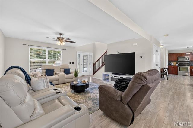 866 SAYBROOK FALLS Drive, Fairview Heights, IL 62208