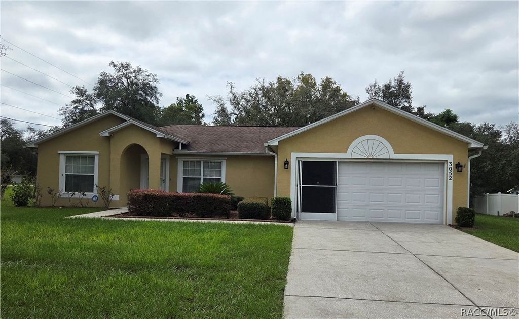3052 W Iva Drive, Dunnellon, FL 34433