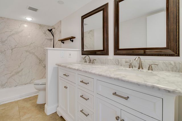 825 CENTER Street 5A, Jupiter, FL 33458