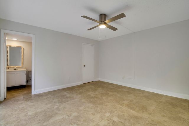 825 CENTER Street 5A, Jupiter, FL 33458