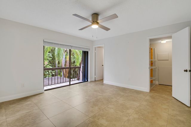 825 CENTER Street 5A, Jupiter, FL 33458