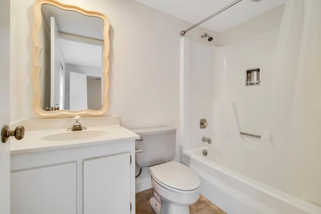 825 CENTER Street 5A, Jupiter, FL 33458