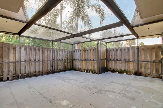 825 CENTER Street 5A, Jupiter, FL 33458